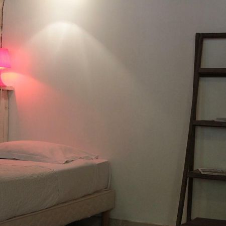 Le Cafe De La Promenade Bed and Breakfast Bourgueil Εξωτερικό φωτογραφία