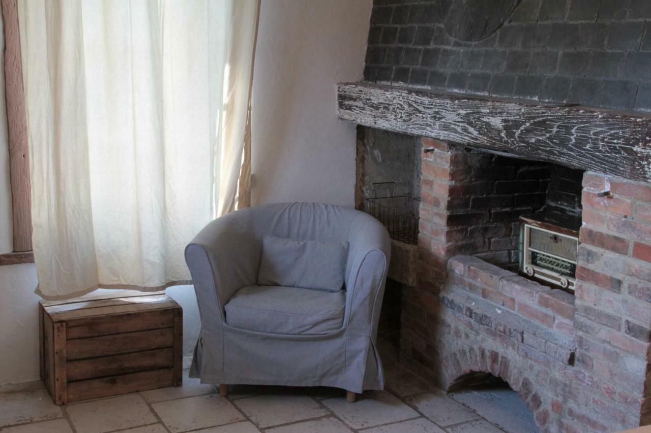 Le Cafe De La Promenade Bed and Breakfast Bourgueil Εξωτερικό φωτογραφία